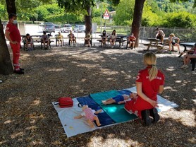 lezione-con-croce-rossa-anthea-summer-camp-px-1.jpg